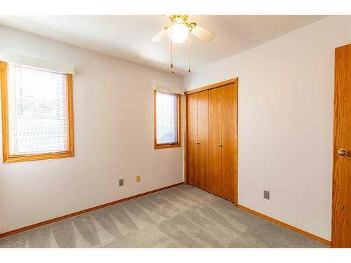 4907 53 Street, Stettler, AB - Indoor Photo Showing Other Room