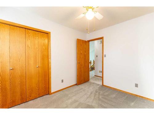 4907 53 Street, Stettler, AB - Indoor Photo Showing Other Room