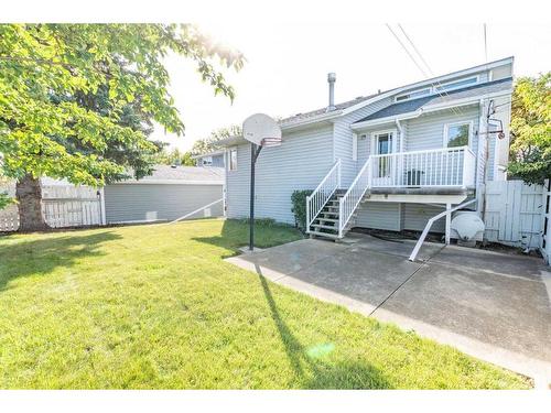 4907 53 Street, Stettler, AB - Outdoor With Deck Patio Veranda