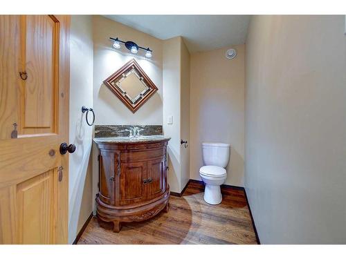 32-41124 Range Road 282, Gull Lake, AB - Indoor Photo Showing Bathroom