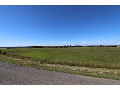 On Township Road 424, Rural Ponoka County, AB 