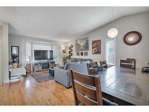 27 Kirby Street, Red Deer, AB - Indoor Photo Showing Living Room