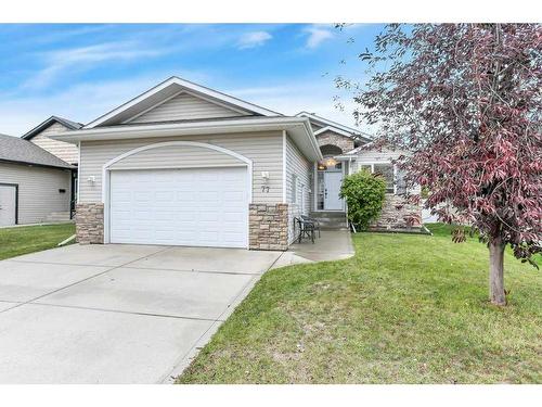 77 Weddell Crescent South, Red Deer, AB 