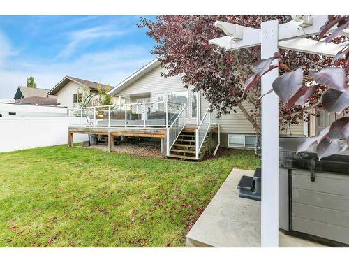 77 Weddell Crescent South, Red Deer, AB 