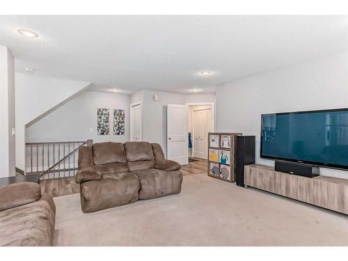 14 Doran Crescent, Red Deer, AB - Indoor Photo Showing Living Room