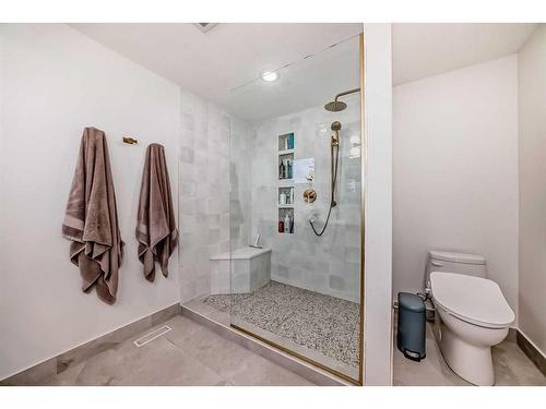 14 Doran Crescent, Red Deer, AB - Indoor Photo Showing Bathroom