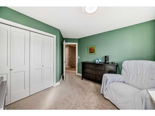 14 Doran Crescent, Red Deer, AB - Indoor Photo Showing Bedroom