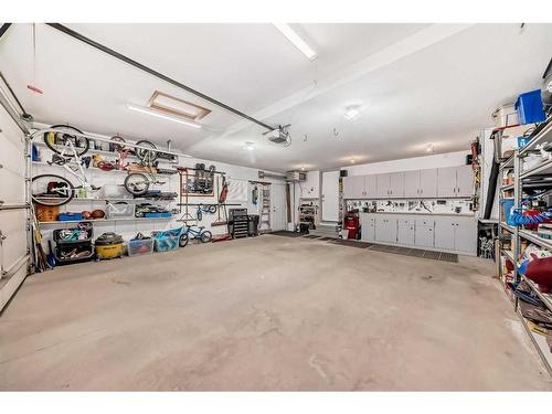 14 Doran Crescent, Red Deer, AB - Indoor Photo Showing Garage