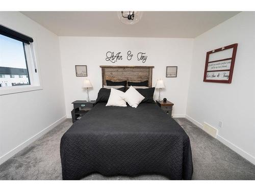 26 Earl Close, Red Deer, AB - Indoor Photo Showing Bedroom