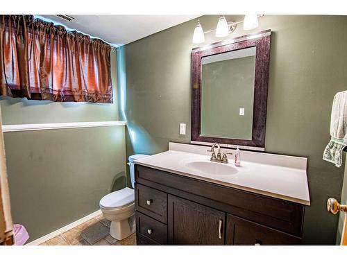 3818 39 Street, Red Deer, AB - Indoor Photo Showing Bathroom