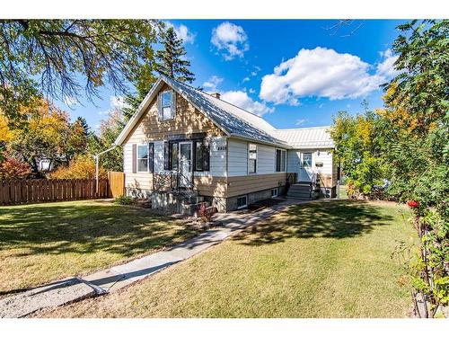 4808 49 Street, Innisfail, AB - Outdoor