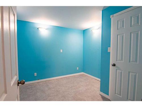 4808 49 Street, Innisfail, AB - Indoor Photo Showing Other Room