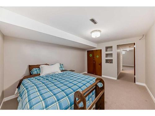 4410 33A Street, Red Deer, AB - Indoor Photo Showing Bedroom