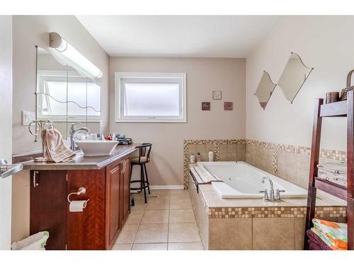 4021-25054 South Pine Lake Road, Rural Red Deer County, AB - Indoor Photo Showing Bathroom