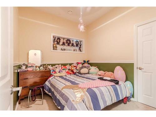 4021-25054 South Pine Lake Road, Rural Red Deer County, AB - Indoor Photo Showing Bedroom