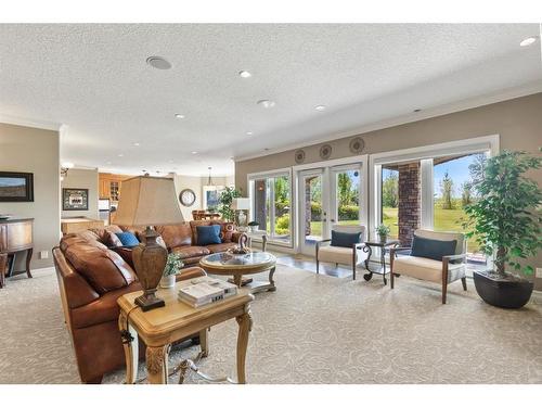 37321 Range Road 265, Rural Red Deer County, AB - Indoor Photo Showing Living Room