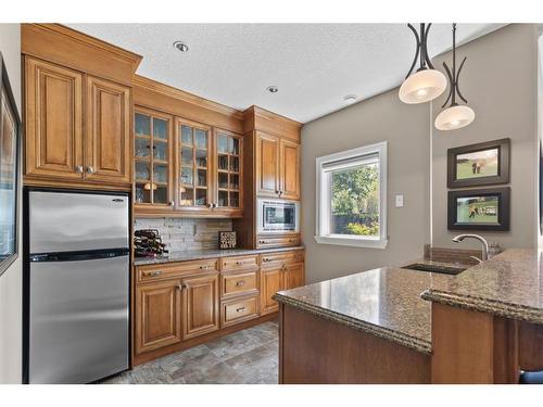 37321 Range Road 265, Rural Red Deer County, AB - Indoor Photo Showing Kitchen