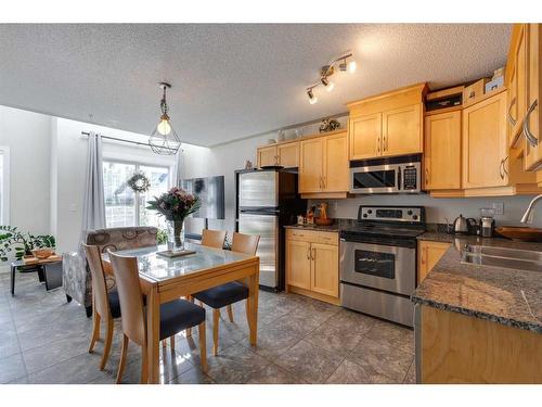 351-2233 34 Avenue Sw, Calgary, AB - Indoor Photo Showing Kitchen With Double Sink