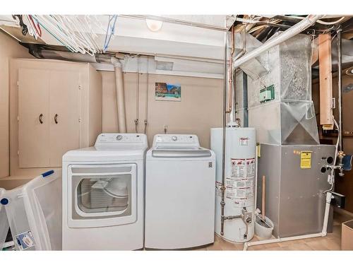 16 Cameron Crescent, Red Deer, AB - Indoor Photo Showing Laundry Room