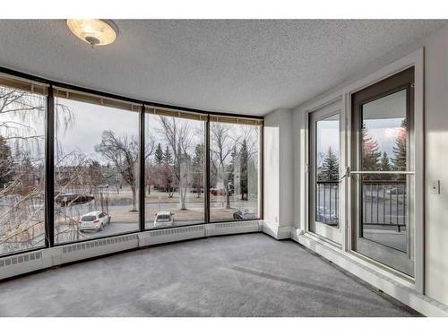 221-20 Coachway Road Sw, Calgary, AB -  With Exterior