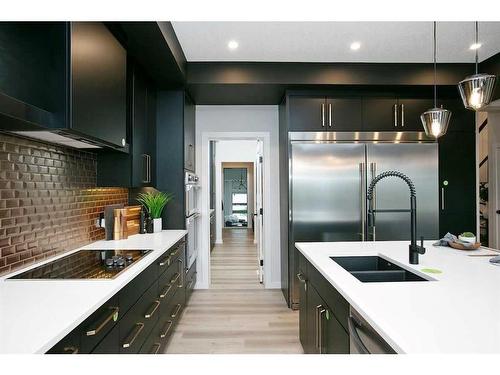 17 Memorial Parkway, Rural Red Deer County, AB - Indoor Photo Showing Kitchen With Double Sink With Upgraded Kitchen