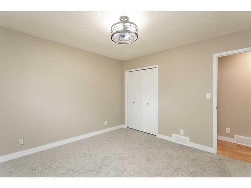 69 Rutherford Drive, Red Deer, AB 