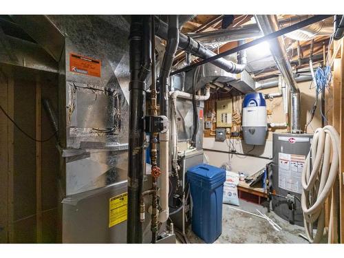 4816 49 Street, Lougheed, AB - Indoor Photo Showing Basement