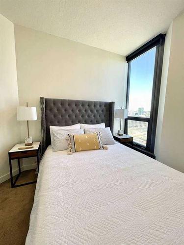 1704-225 11 Avenue Se, Calgary, AB - Indoor Photo Showing Bedroom