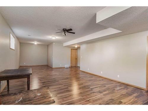 42175 Range Road 225, Rural Camrose County, AB - Indoor Photo Showing Other Room