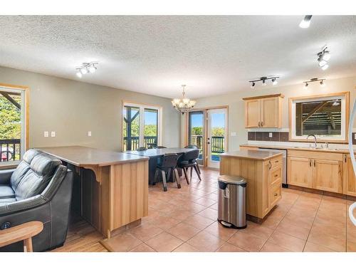 42175 Range Road 225, Rural Camrose County, AB - Indoor Photo Showing Other Room