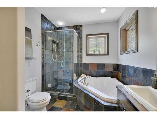 19 Oberg Court, Red Deer, AB - Indoor Photo Showing Bathroom