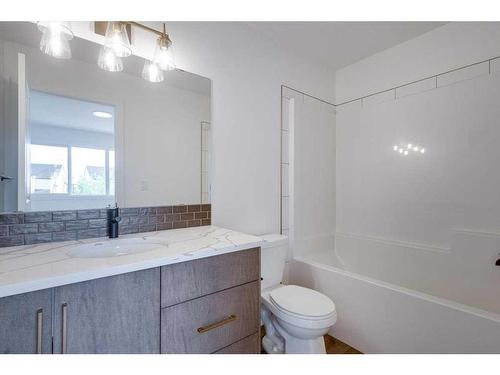 10 C Evergreen Way, Red Deer, AB - Indoor Photo Showing Bathroom