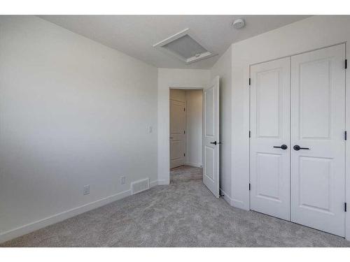 10 C Evergreen Way, Red Deer, AB - Indoor Photo Showing Other Room