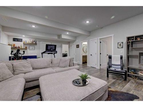 24 Lundberg Crescent, Red Deer, AB - Indoor Photo Showing Living Room