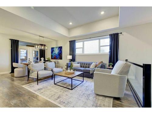 24 Lundberg Crescent, Red Deer, AB - Indoor Photo Showing Living Room