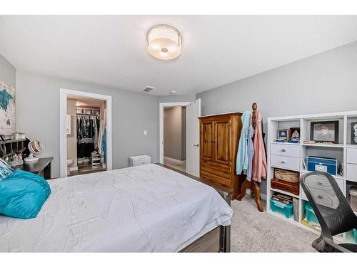 51 Ellington Crescent, Red Deer, AB - Indoor Photo Showing Bedroom