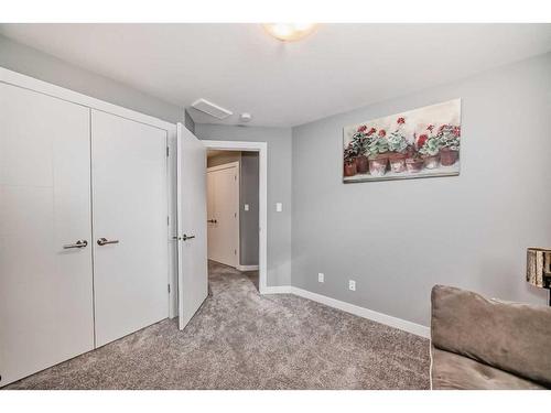 51 Ellington Crescent, Red Deer, AB - Indoor Photo Showing Other Room