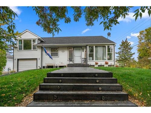 5003 47 Avenue, Forestburg, AB - Outdoor