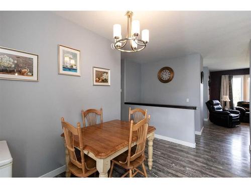 4926 Fox Drive, Clive, AB - Indoor Photo Showing Dining Room