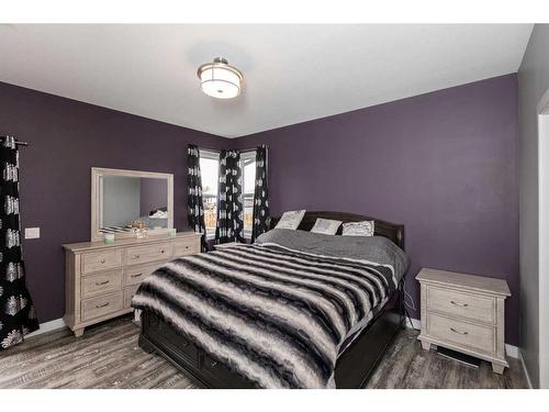 4926 Fox Drive, Clive, AB - Indoor Photo Showing Bedroom