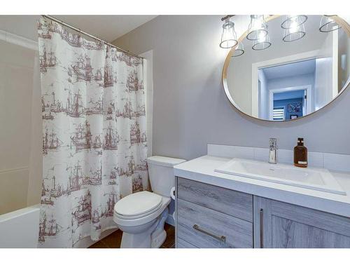 93 Longmire Close, Red Deer, AB - Indoor Photo Showing Bathroom