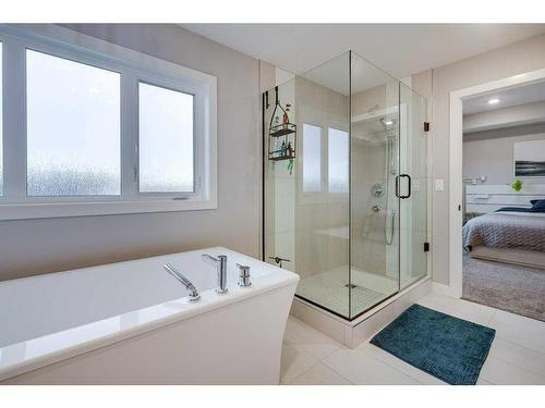 93 Longmire Close, Red Deer, AB - Indoor Photo Showing Bathroom