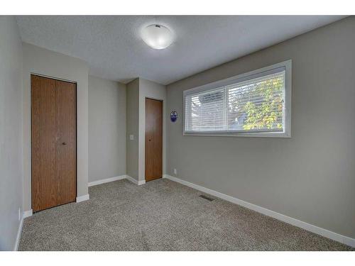 5451 76 Street, Red Deer, AB - Indoor Photo Showing Other Room