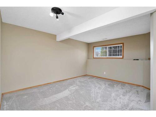 113 Lampard Crescent, Red Deer, AB - Indoor Photo Showing Other Room