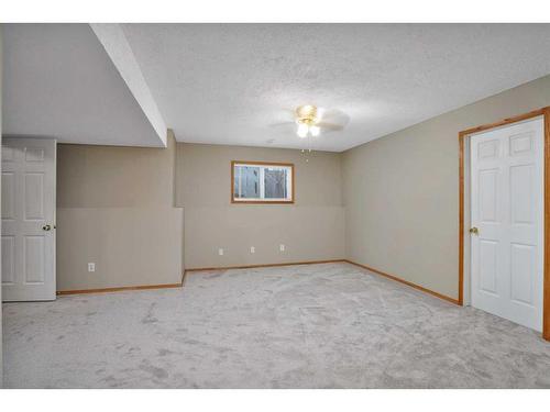 113 Lampard Crescent, Red Deer, AB - Indoor Photo Showing Other Room