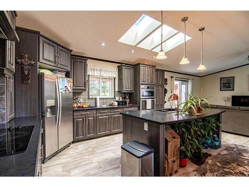 402010 Range Road 5-5, Rural Clearwater County, AB - Indoor Photo Showing Kitchen With Upgraded Kitchen