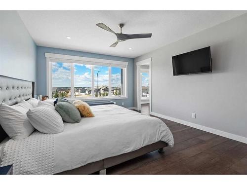 1 Toal Close, Red Deer, AB - Indoor Photo Showing Bedroom