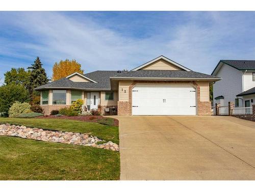 12 Pickwick Lane, Lacombe, AB - Outdoor With Facade