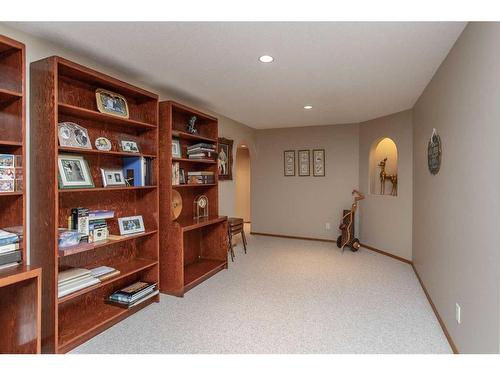 12 Pickwick Lane, Lacombe, AB - Indoor Photo Showing Other Room