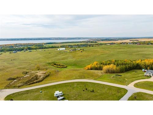 4-421032 Range Road 284, Rural Ponoka County, AB 